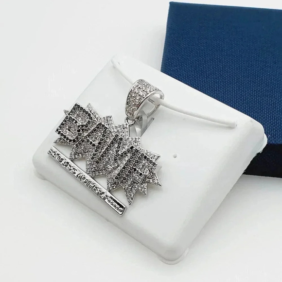 "925 Sterling Silver Plated CZ Pendant, INUS1BR285 - Picture 4 of 9